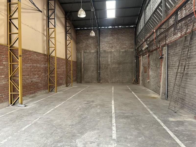 Bodega y Taller en Quinta Normal Con Seguridad