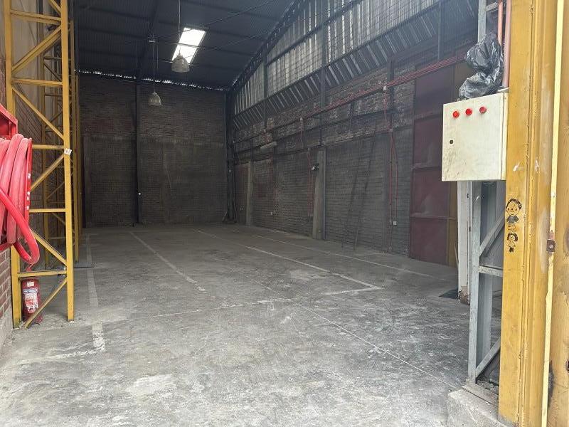Bodega y Taller en Quinta Normal Con Seguridad
