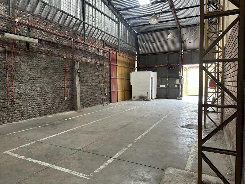 Bodega y Taller en Quinta Normal Con Seguridad