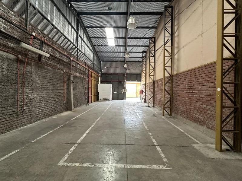 Bodega y Taller en Quinta Normal Con Seguridad