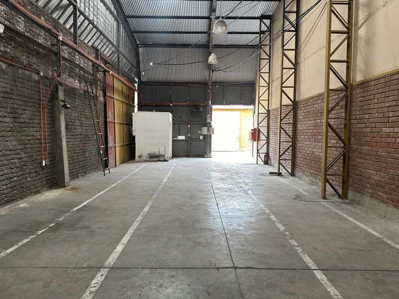 Bodega y Taller en Quinta Normal Con Seguridad
