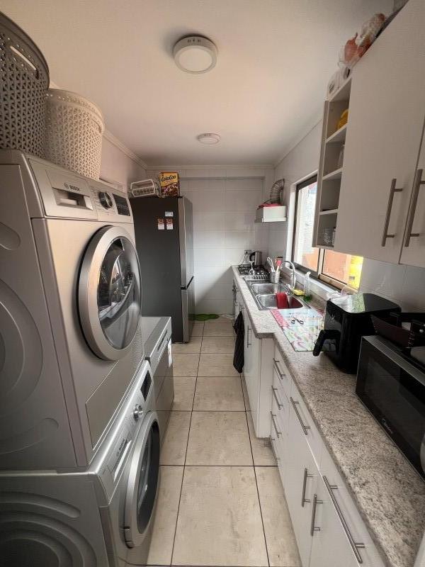 Vendemos Casa de 3 Dormitorios en Condominio Patio Ingles Ii