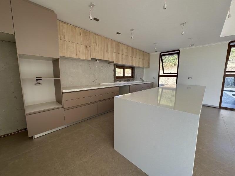 Venta Casa Nueva 4D4B en Condominio Zapallar - Curico
