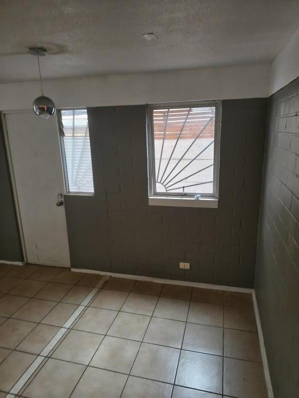 Casa de 2Do Piso 3 Dormitorios Con Entrada de Vehículos