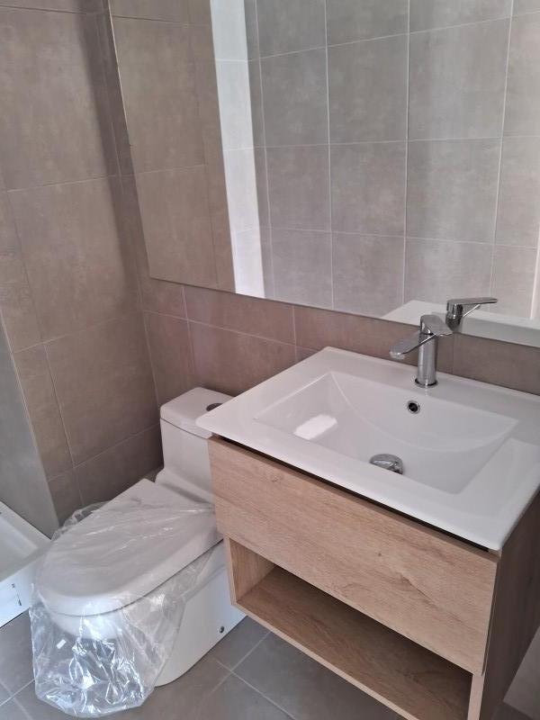 3 Dormitorios / 2 Baños + Est + Bodega