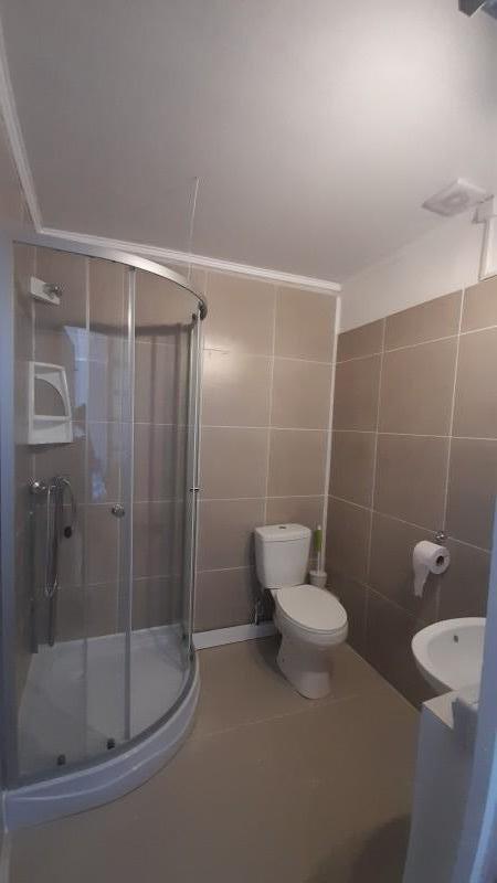 Inversión Inmobiliaria: 1 Casa + Loft + 5 Habit. Privadas
