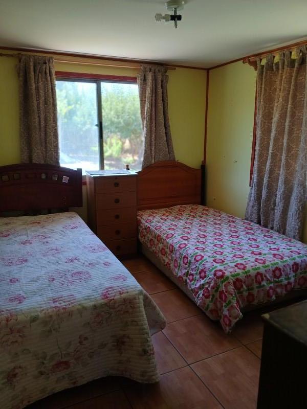 Gran Cabaña Con Piscina, Terraza y Muchos Árboles y Pájaros