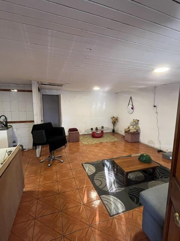 Casa Esquina Av. Recoleta | 180 M² | Sin Gravámenes | Potenc