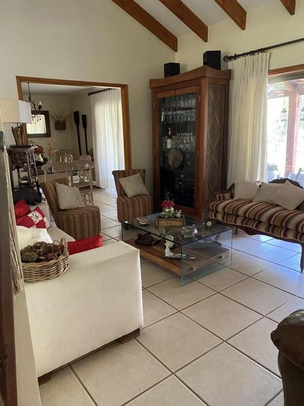 Casa Av. Chicureo, Venta, Arriendo, Colegio Pioneros