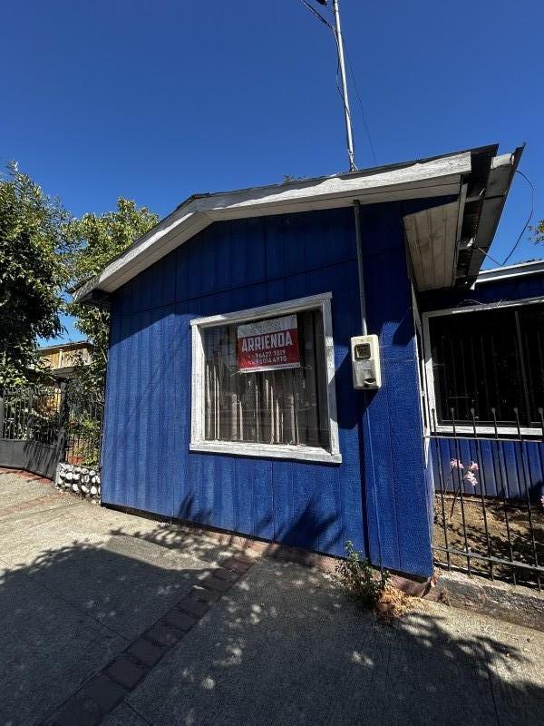 Se Arrienda Casa Frente Plaza de Armas, Huepil