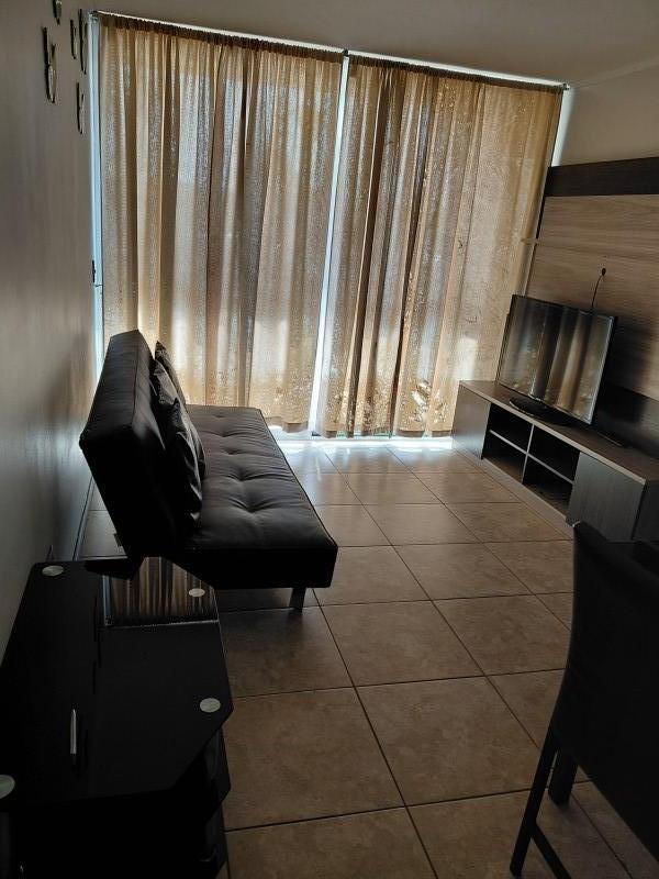 Arriendo Dpto. Amoblado en 1Er Piso.
