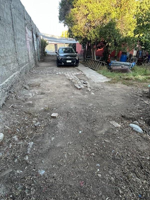 Vendo Casa Solida, Excelente Ubicacion, Cerca de Consultorio