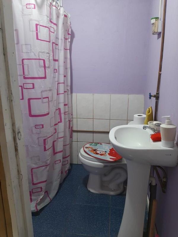 Casa Esquina Con Negocio Funcionando.