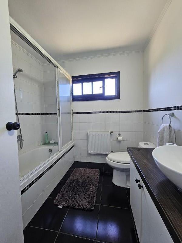 Casa en Parcela Con Acceso Privado, Piscina, Leñera, Cabaña