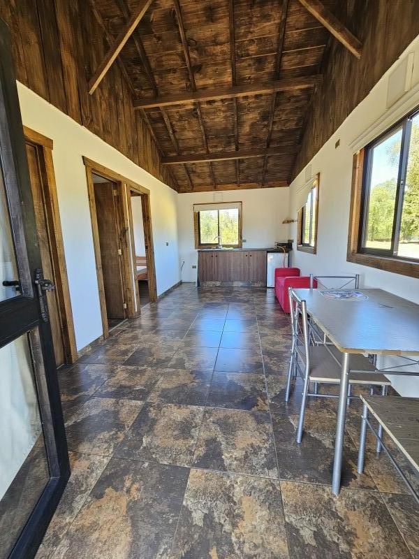 Casa en Parcela Con Acceso Privado, Piscina, Leñera, Cabaña