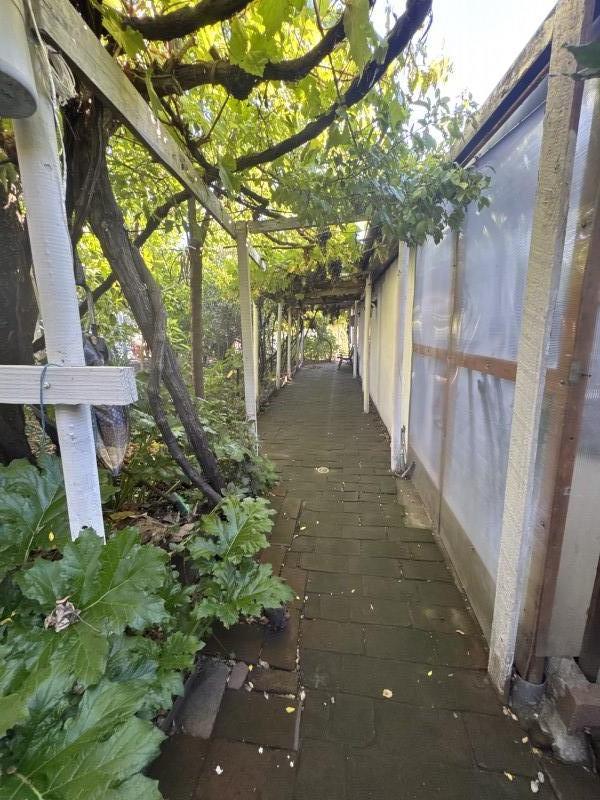 Parcela Con Casa en Laja