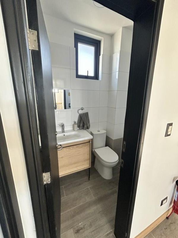 Venta Oficina Comercial, Excelente Ubicación Puerto Varas