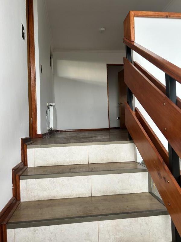 Arrendo O Vendo Casa Dos Pisos Estilo Mediterráneo Amplios E
