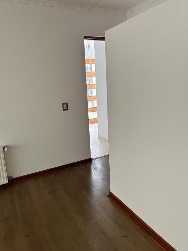 Arrendo O Vendo Casa Dos Pisos Estilo Mediterráneo Amplios E