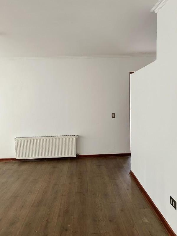 Arrendo O Vendo Casa Dos Pisos Estilo Mediterráneo Amplios E