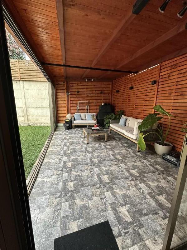 Casa 4D 3B Con Piscina en Portones de Pichimapu, Talca