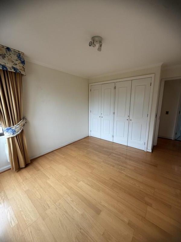 Exclusivo Departamento en Edificio Reyes de España – Av. Esp