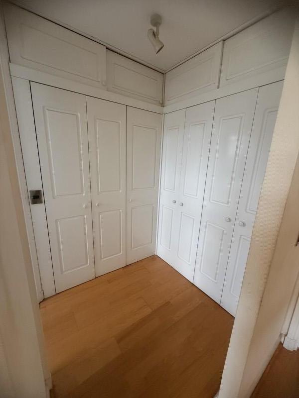 Exclusivo Departamento en Edificio Reyes de España – Av. Esp