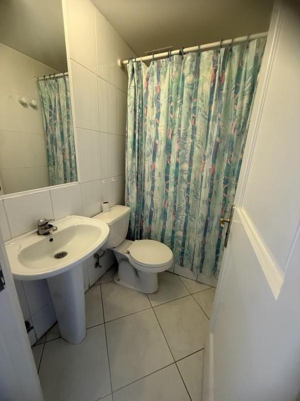 Exclusivo Departamento en Edificio Reyes de España – Av. Esp