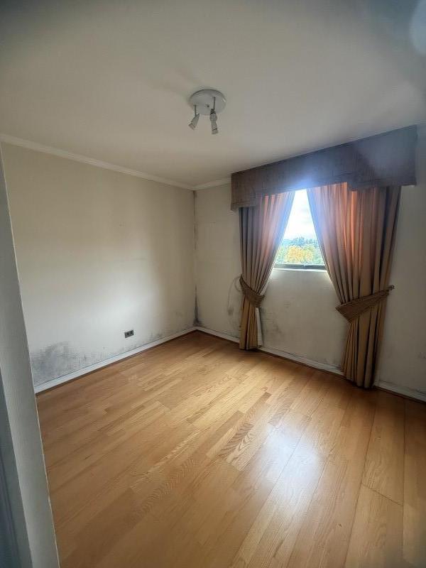 Exclusivo Departamento en Edificio Reyes de España – Av. Esp