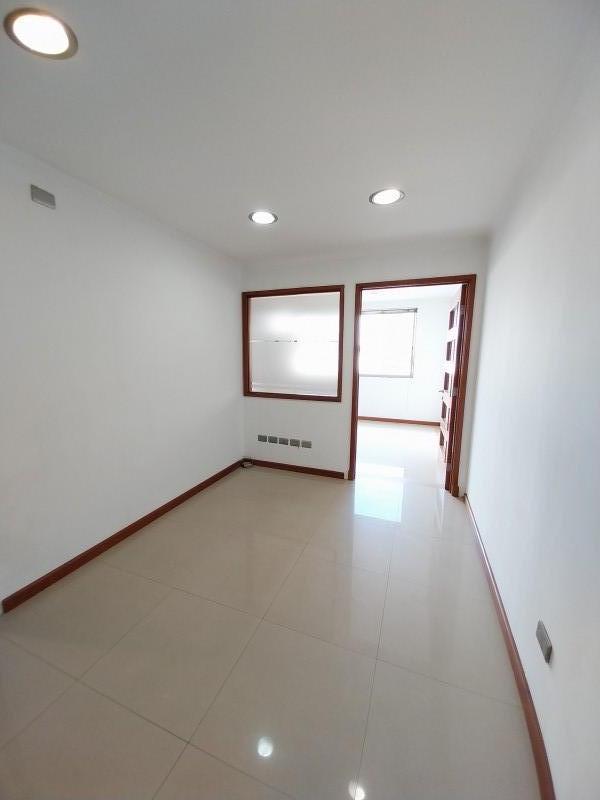 Arriendo Oficina Edificio Bicentenario