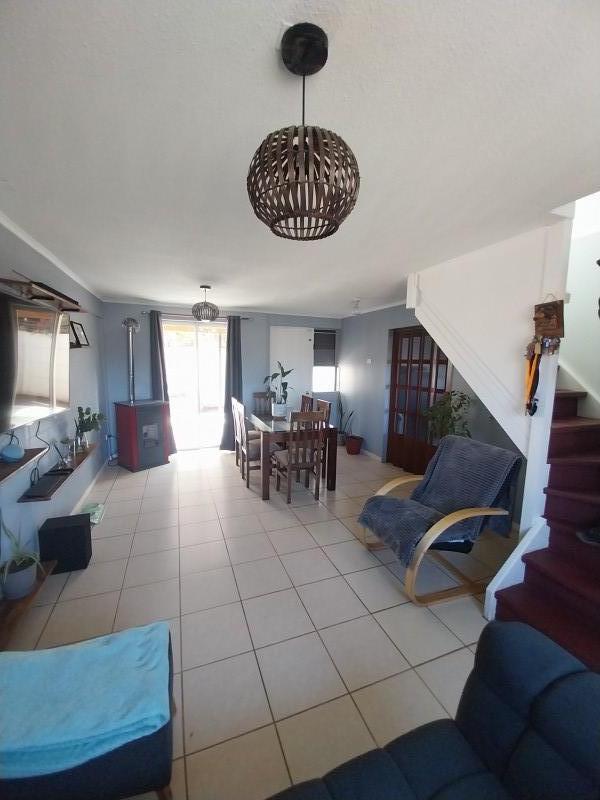 Villa Poeta Max Jara.