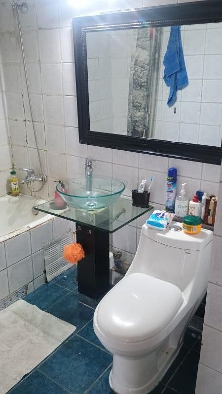 Se Vende Amplio Departamento en Gran Avenida!!!