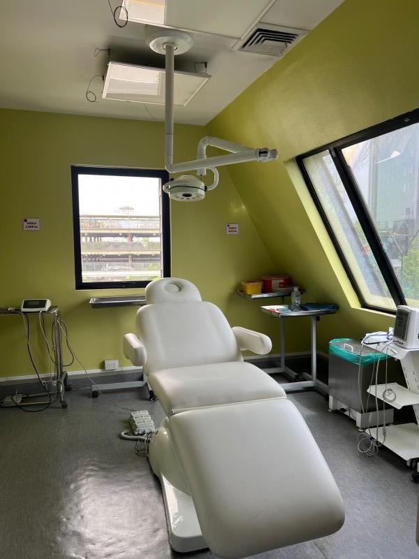 Centro Médico en Avenida Manquehue Norte
