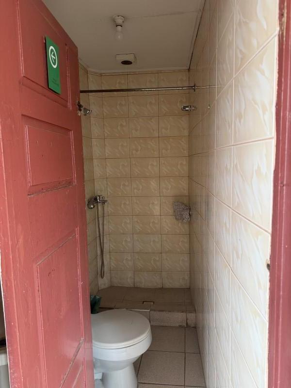Casa 1 Piso 6 Dormitorios, 450 M2/285 M2, 2 Baños