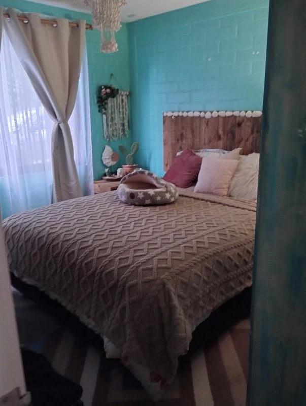 Vende Casa de 3D y 2B en Villa Alessandri Linares