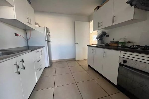 Casa 3 Dormitorios, 3 Baños, Piscina, Remodelada Completa.