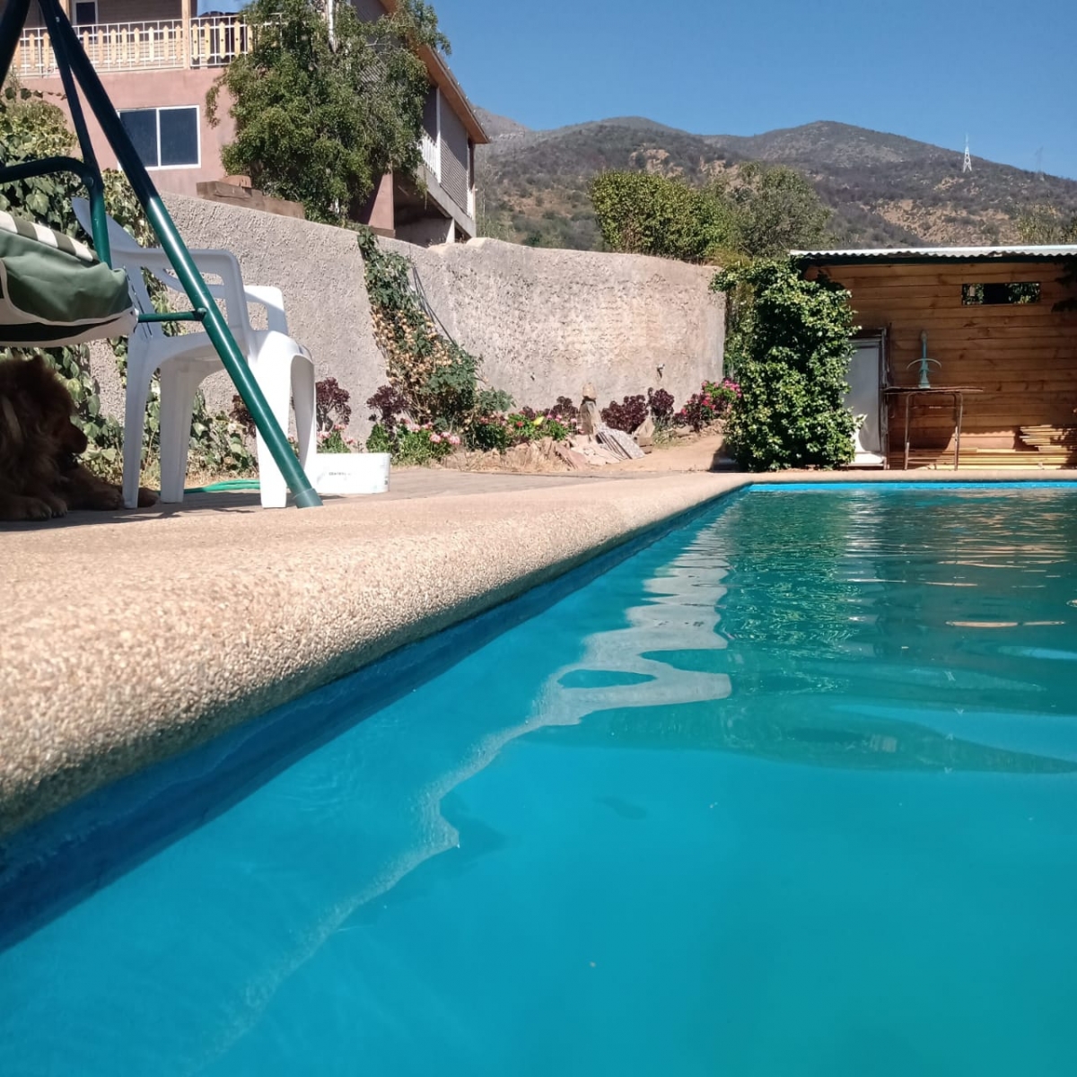 Parcela Con 2 Casas Equipadas y Piscina