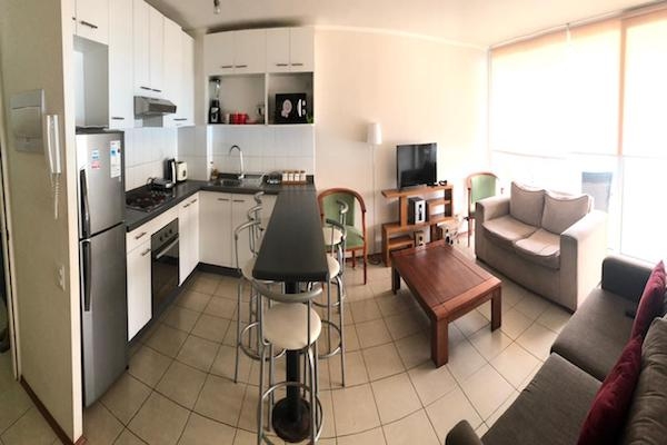 Depto. 2 Dormitorios, 2 Baños, 1 Est., 1 Bodega.