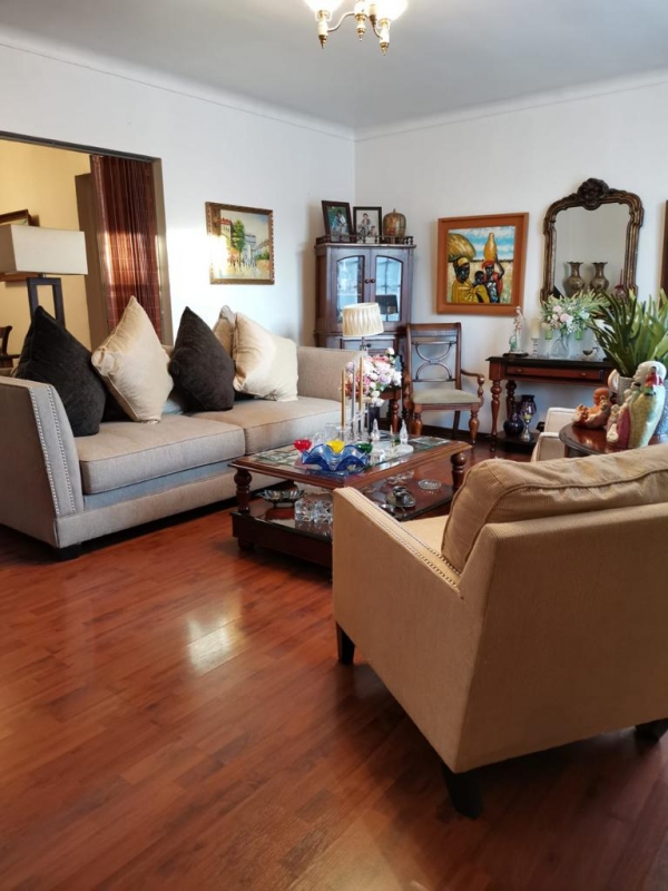 Hermosa Casa en San Miguel 3 Dormitorios, 2 Baños.