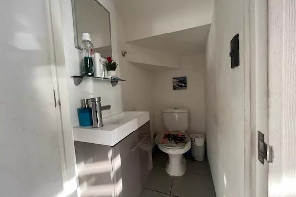 Casa 3 Dormitorios, 3 Baños, Piscina, Remodelada Completa.