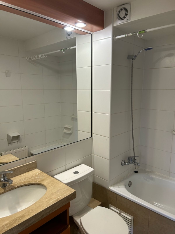 Centrico Departamento Con 2D, 2B y Estacionamiento.