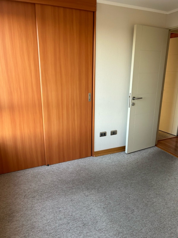 Centrico Departamento Con 2D, 2B y Estacionamiento.