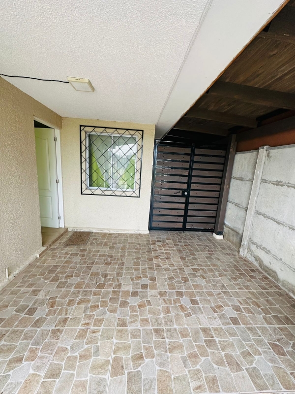 Casa en Excelente Ubicación Con Amplia Cocina Equipada