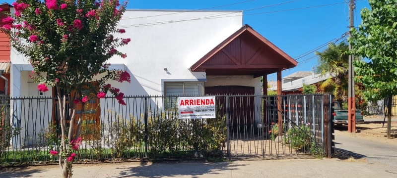 ARRIENDO: CASA DE 1 PISO EN BARRIO HISTORICO DE LINARES