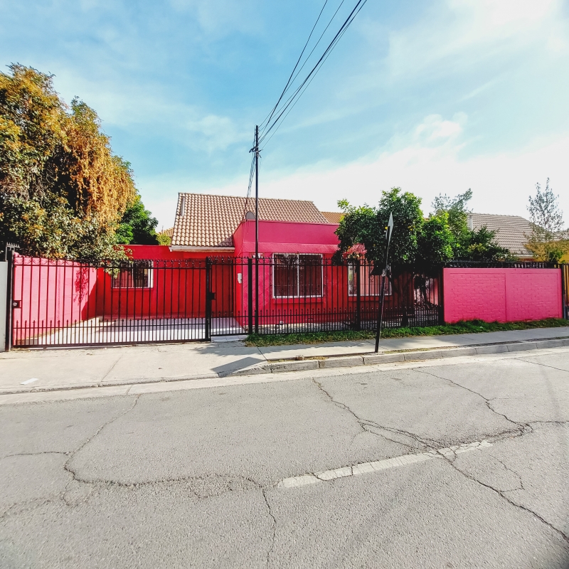 Amplia Casa En Villa Los Cantaros, Quilicura, Terreno 279 M2