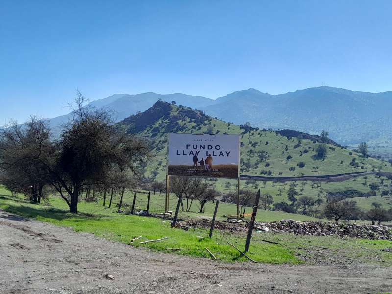 Fundo Llay LLay - Cercanas a Santiago