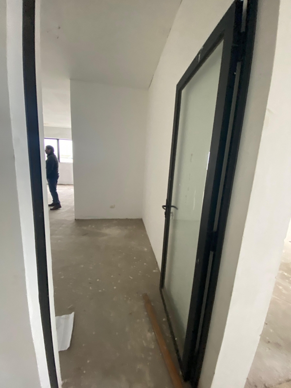 Se Arrienda Locales A Pasos del Terminal