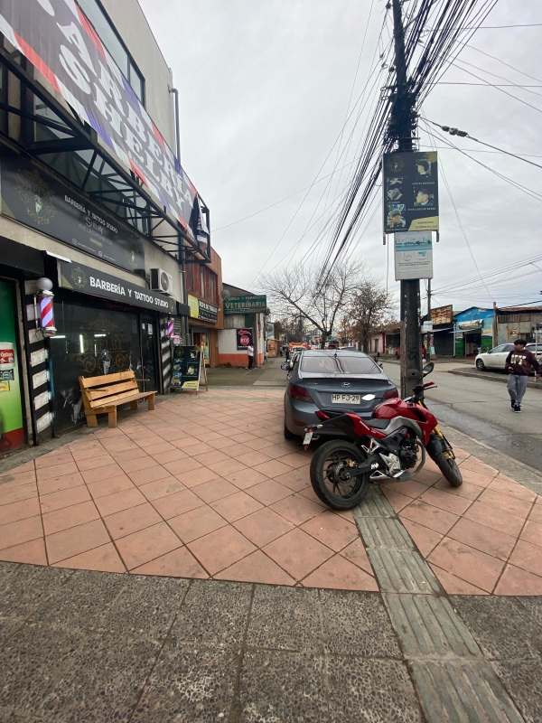Se Arrienda Locales A Pasos del Terminal