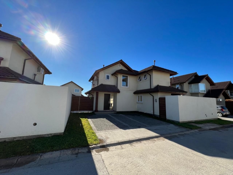 Se Vende Casa Condominio Estancia las Rastras