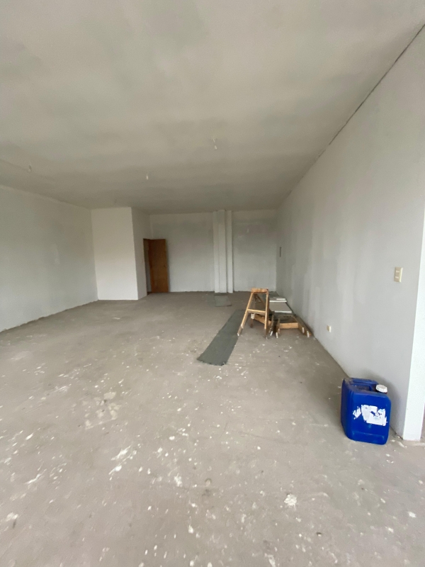 Se Arrienda Locales A Pasos del Terminal